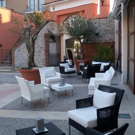 Corte San Luca Apartments-3